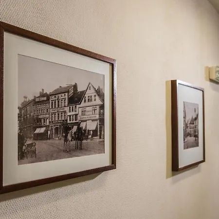 City Hotel